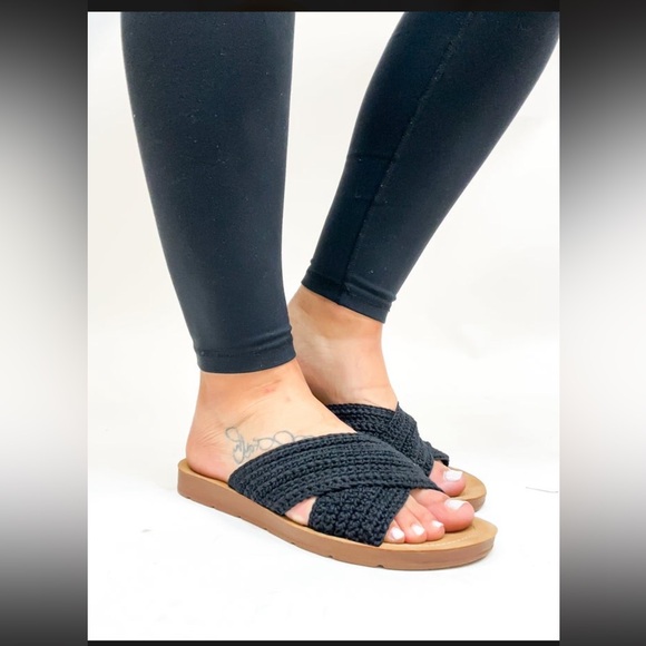Black Jump In Sandals - Corkys main image 0